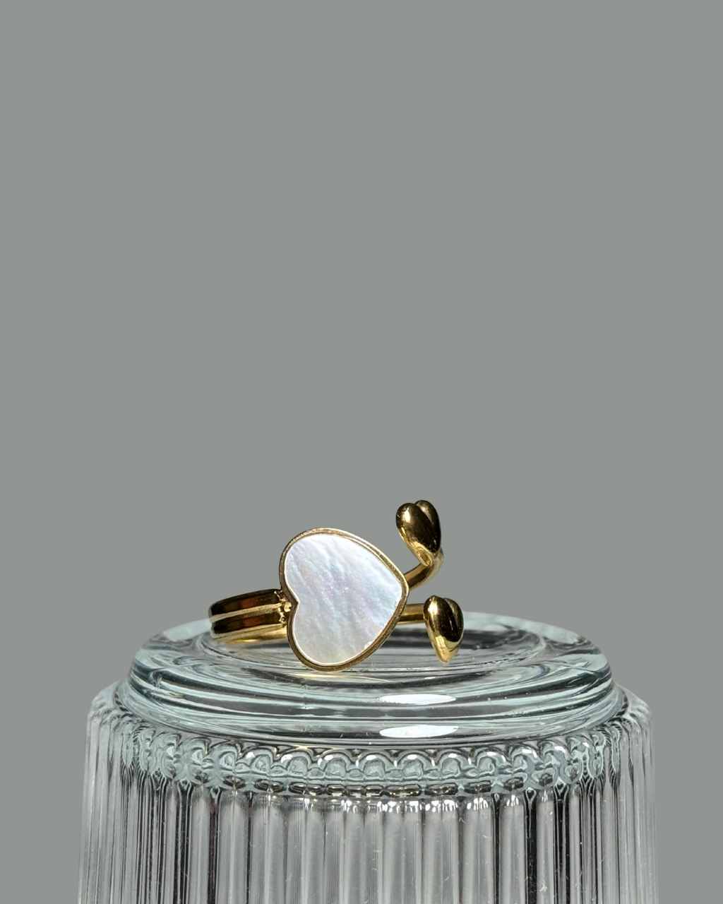 Anello cuore di perla