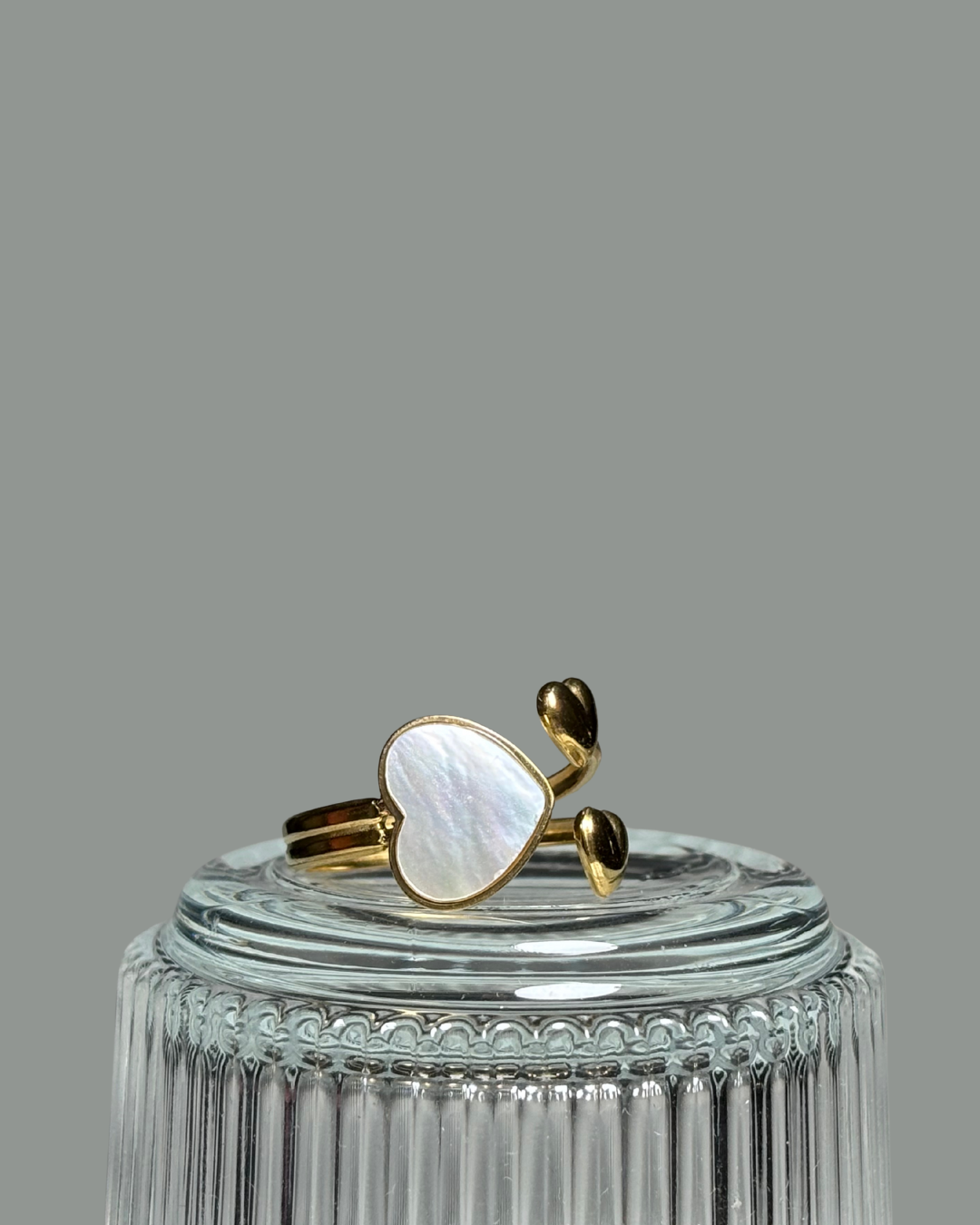 Anello cuore di perla