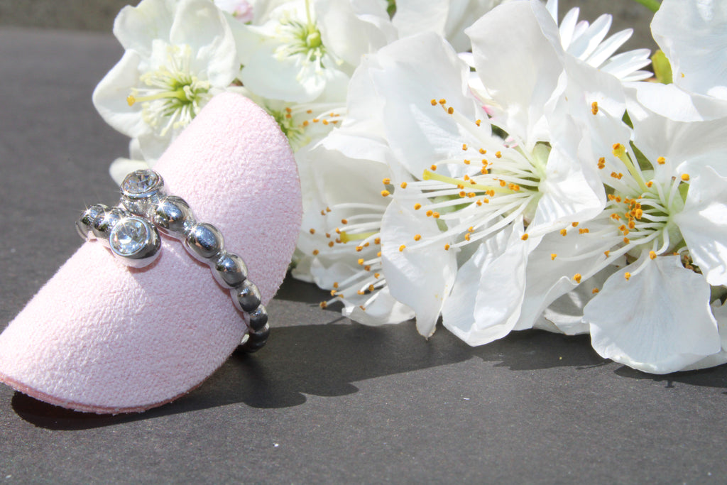 Anello beads