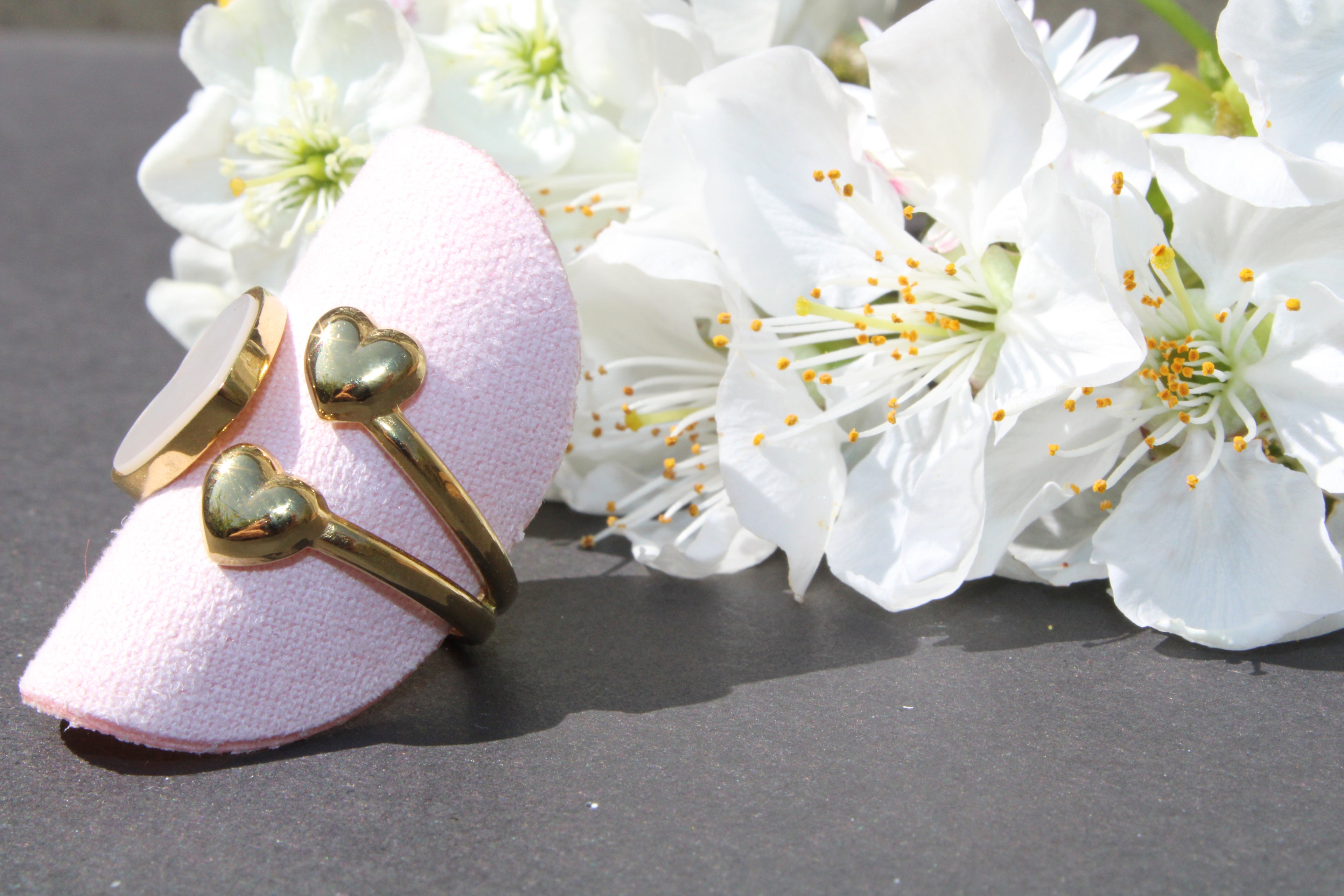 Anello cuore di perla
